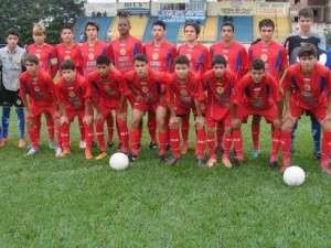 Sete de Dourados vence Oper&aacute;rio e leva t&iacute;tulo Sub-15 Estadual