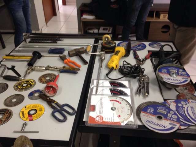 Quadrilha que furtava bancos era financiada por presos da M&aacute;xima