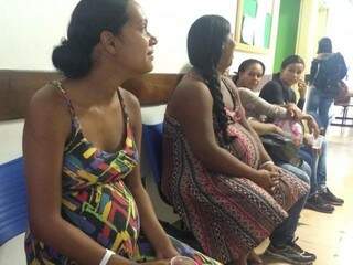 Gestantes aguardam vaga desocupar para conseguirem fazer o parto no Hospital Universitário. (Foto: Anahi Gurgel)