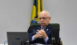 Ministro do STF, Teori suspendeu efeitos de rito definido pelo presidente da Câmara, Eduardo Cunha (Foto: Agência Brasil)