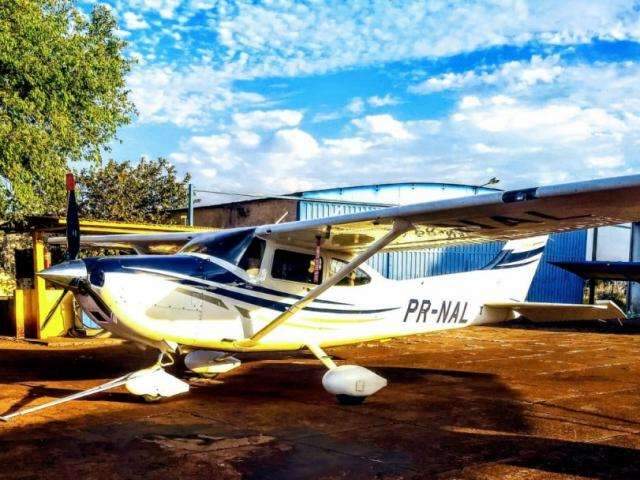 Piloto sequestrado durante roubo de avi&atilde;o &eacute; localizado em cidade de MT