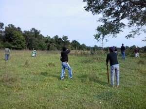 PF diz que &iacute;ndios reagiram a tiros e que tr&ecirc;s policiais tamb&eacute;m est&atilde;o feridos