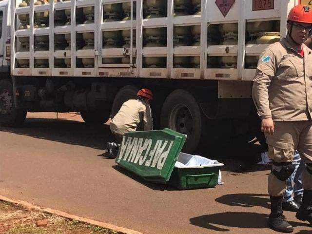 Em choque, pais identificam adolescente que morreu atropelada