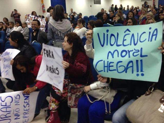 Luiza chama Dur&atilde;es de covarde e pede sess&atilde;o de desagravo com mulheres