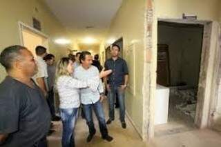 Obras em Hospital da Mulher, nas Moreninhas, chegaram a ser retomadas, mas não foram para frente por falta de recursos  (Foto: Divulgação PMCG)