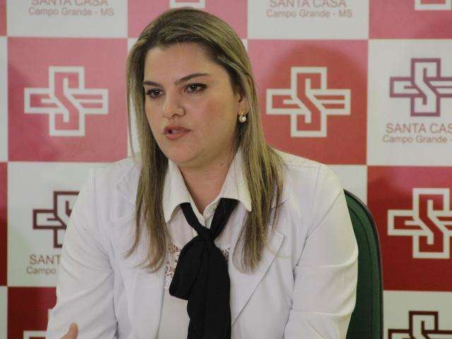 Menino torturado engorda 2 kg e aguarda avalia&ccedil;&atilde;o para cirurgia pl&aacute;stica