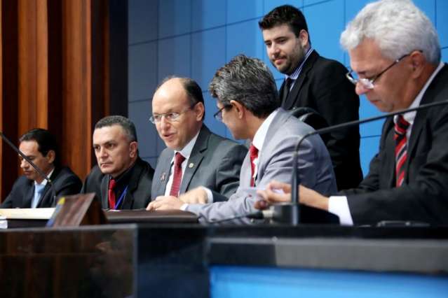 Assembleia vota pacote do governo e projetos pol&ecirc;micos antes do recesso