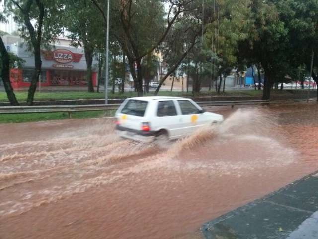 Em 14 dias, choveu 82% do esperado para 31 dias de janeiro na Capital