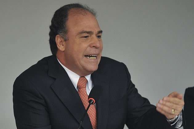 Bezerra cumpre orienta&ccedil;&atilde;o do PSB e deixa comando de minist&eacute;rio