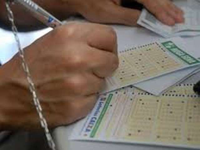 Mega-Sena sorteia neste s&aacute;bado pr&ecirc;mio de R$ 33 milh&otilde;es 