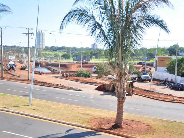  Trad vistoria obra perto de shopping e quer reparos antes de inaugura&ccedil;&atilde;o