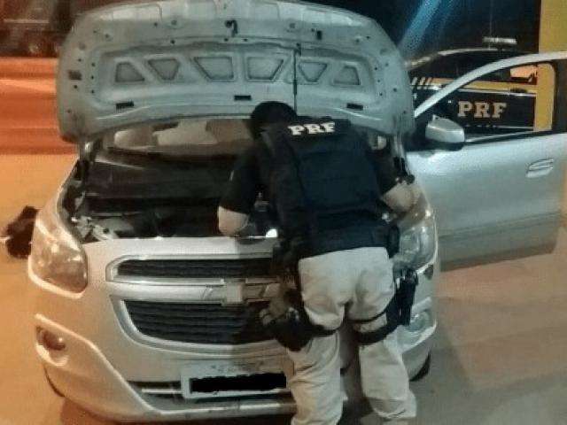PRF recupera na BR-163 carro roubado no PE que seria entregue na Capital 
