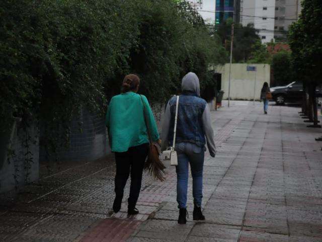 Chuva muda quinta-feira e temperatura cai em 10 graus na Capital