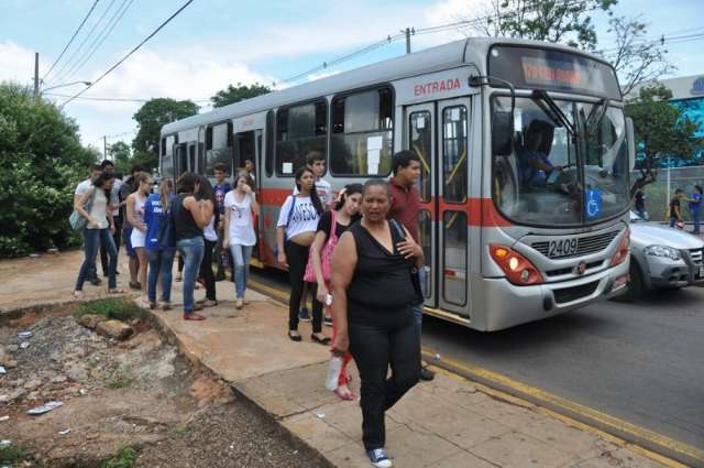 Com&eacute;rcio e tr&acirc;nsito marcam minutos antes do in&iacute;cio da prova