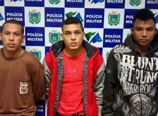 Segundo a Polícia, os três planejavam assaltar um comércio. (Foto: Divulgação/PMMS)