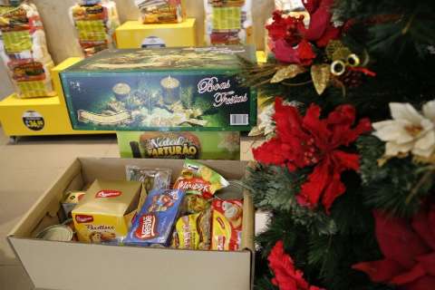 Com várias opções de itens,  cestas de Natal variam entre R$ 28 e R$ 700