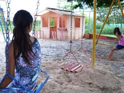 Metade das meninas abrigadas em lar sofreu violência doméstica infantil