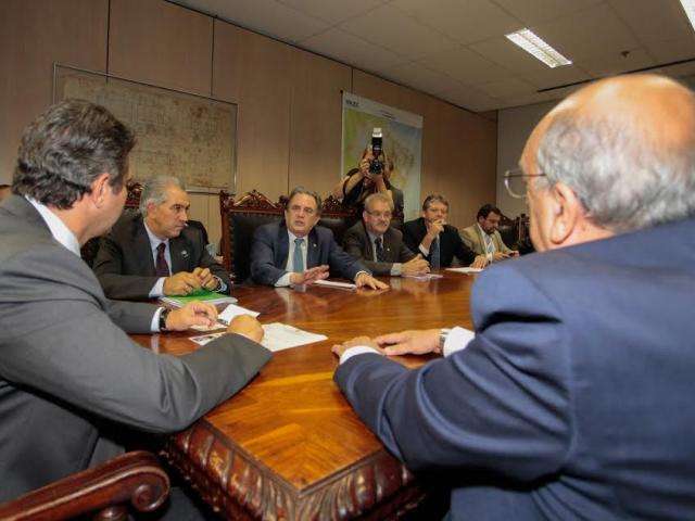 Ministro garante ao governador que ped&aacute;gio na BR-163 n&atilde;o ser&aacute; reajustado