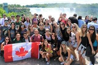 Grupo da SKOPE curtindo o verão canadense e visitando Niagara Falls