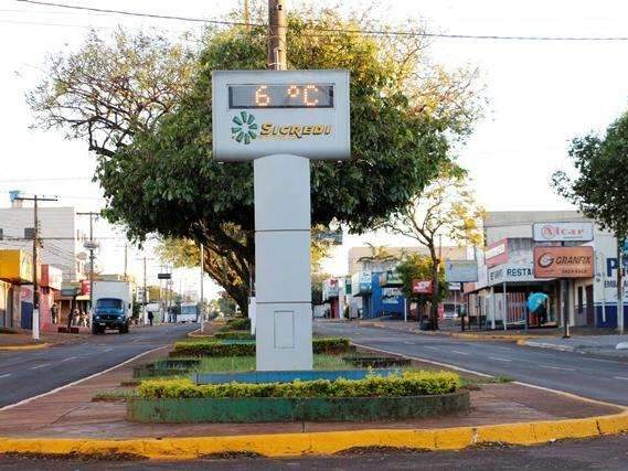 Madrugada fria tem temperatura de at&eacute; 2,8 graus e geada na regi&atilde;o sul