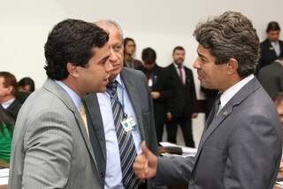 Deputados Beto Pereira e Rinaldo Modesto, respectivamente vice-líder e líder do Governo (Foto: Victor Chileno/ALMS)