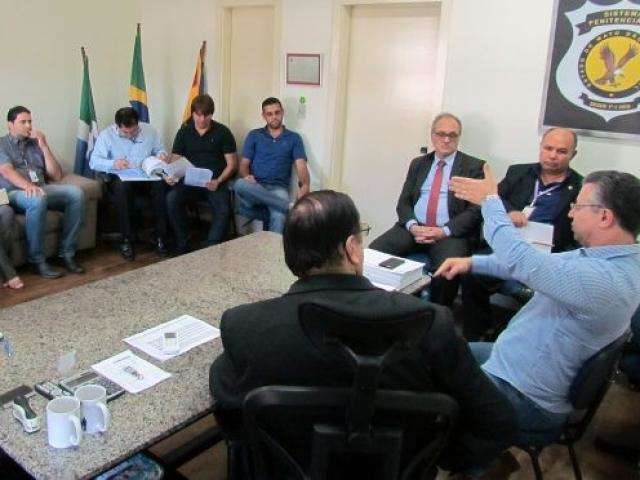 Bloqueio de sinal em pres&iacute;dios &eacute; tema de reuni&atilde;o entre autoridades