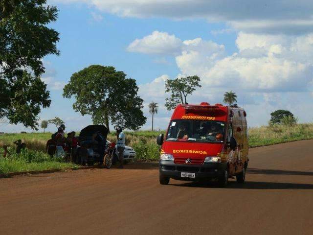 Jovem alega tentativa de estupro e &eacute; resgatada de cachoeira pelos Bombeiros