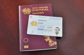 Passaporte e cartão cidadão são alguns dos documentos que podem ser retirados na permanência consular. 