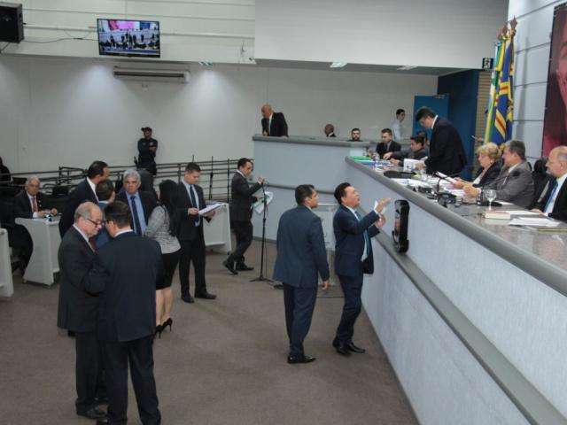 Reajuste dos servidores dever ser pago em folha complementar de novembro