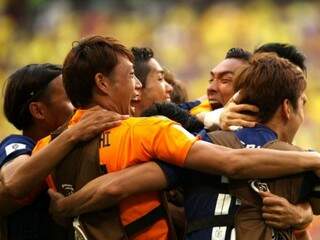 Japoneses comemoram vitória em Saransk sobre os colombianos: vitória teve gosto de revanche (Foto: Fifa/divulgação)