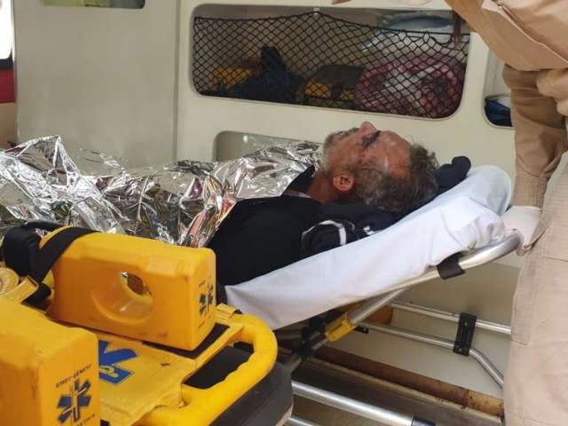 Morador de rua chega vomitando em quartel e diz ter sido envenenado 