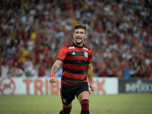 Cl&aacute;ssico entre Flamengo e Vasco n&atilde;o empolga e termina em 1 a 1 no Maracan&atilde; 