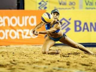 Victoria representará o Brasil na fase principal de etapa do Mundial de vôlei de praia (Foto: Divulgação)