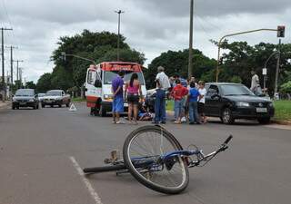 Bicicleta ficou danificada (foto: Marcelo Beck/Repórter News)