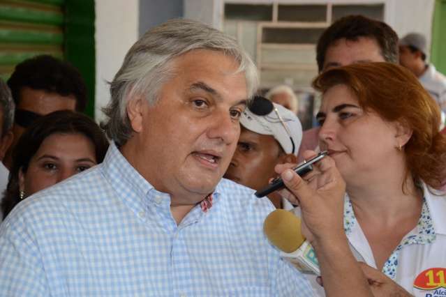 Delc&iacute;dio elogia Papa pela &quot;humildade&quot; e atrai ira de petistas, no Twitter