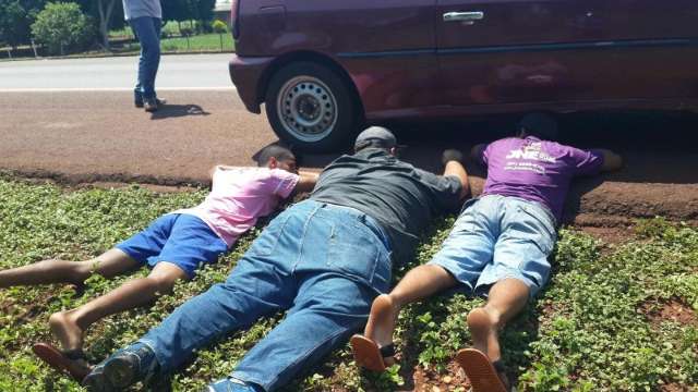 Homem &eacute; preso ap&oacute;s Silverado furtada ficar sem combust&iacute;vel em rodovia