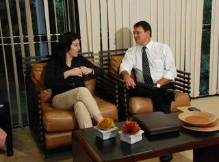 Simone Tebet reunida com o presidente da Fiems, Sérgio Longen. (Foto: Divulgação)