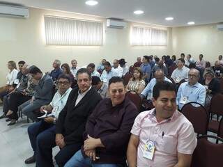 Pelo menos 100 vereadores de diversos municípios do interior de Mato Grosso do sul, participaram do encontro. (Foto: Mayara Bueno)