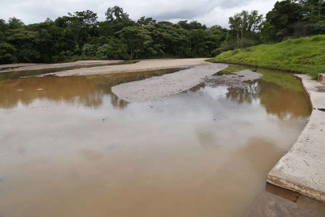 Barragens do S&oacute;ter n&atilde;o funcionam e alagamentos se repetem na Via Parque