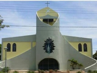 Igreja matriz de Mundo Novo; praça do local será decorada com enfeites feitos com material reciclável (Foto: Divulgação)