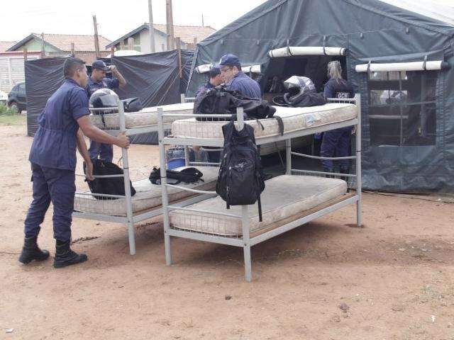 Guardas s&atilde;o retirados de escolas para acompanhar remo&ccedil;&atilde;o de favela