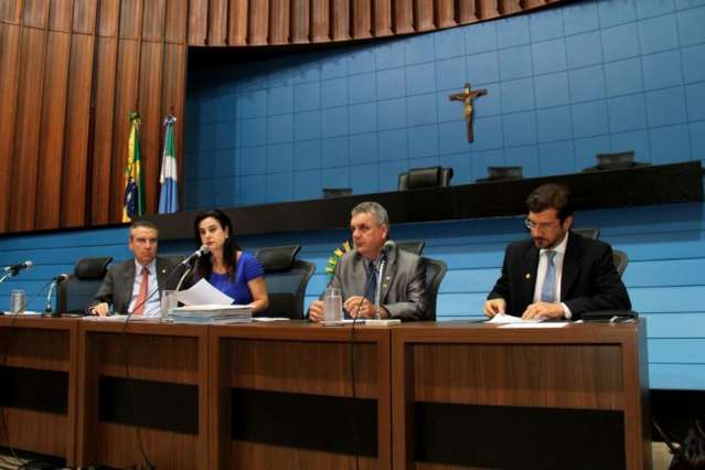 Advogado ser&aacute; conduzido pela pol&iacute;cia para depor em CPI do Cimi
