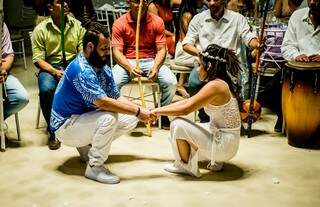 Casal levou a capoeira para o casamento (Foto: Leandro Benites)