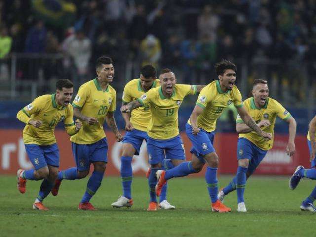 Brasil vence Paraguai nos p&ecirc;naltis e vai &agrave; semi-final da Copa Am&eacute;rica