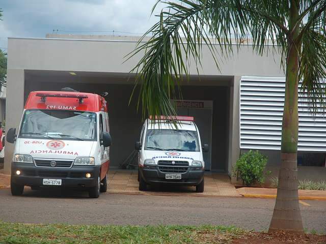  Paciente &eacute; atendida na cal&ccedil;ada e morre na porta do Hospital Regional