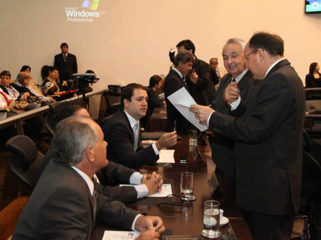  Falta de qu&oacute;rum faz Assembleia Legislativa encerrar sess&atilde;o mais cedo
