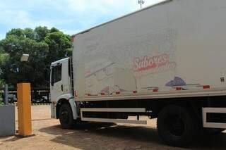 Caminhão foi levado para pátio da superintendência da PF. (Foto: Marina Pacheco)