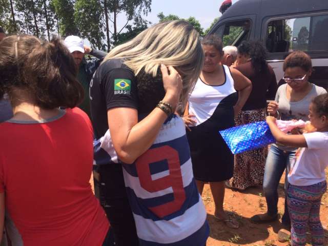 Agentes federais se re&uacute;nem e doam mais de 150 brinquedos para crian&ccedil;as carentes
