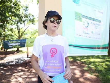 Dia de combate à violência contra a mulher tem caminhada feminina