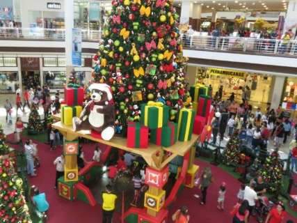 Consumidor deve gastar até R$ 200 com presentes neste Natal, segundo pesquisa